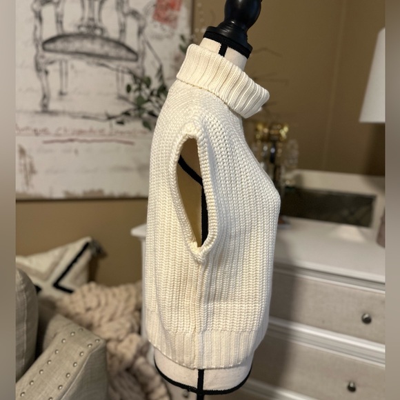 NWT | STAUD ‘Bette’ Sweater in Ivory - Picture 4 of 15